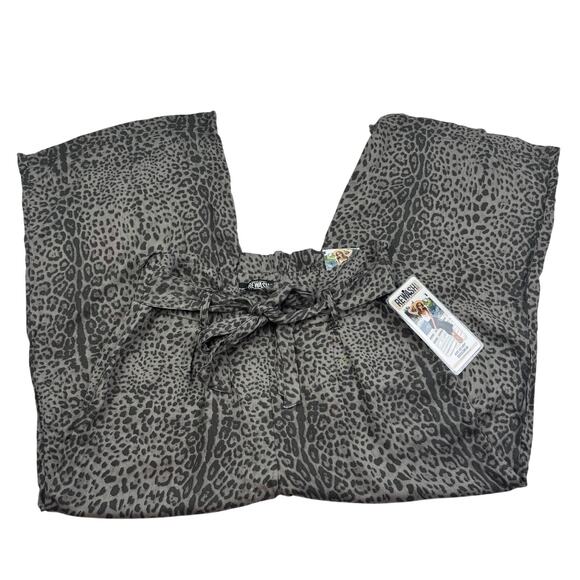 Rewash Animal Leopard Print Paperbag Wide Leg Rayon Cropped Pants Women's M - Picture 3 of 9